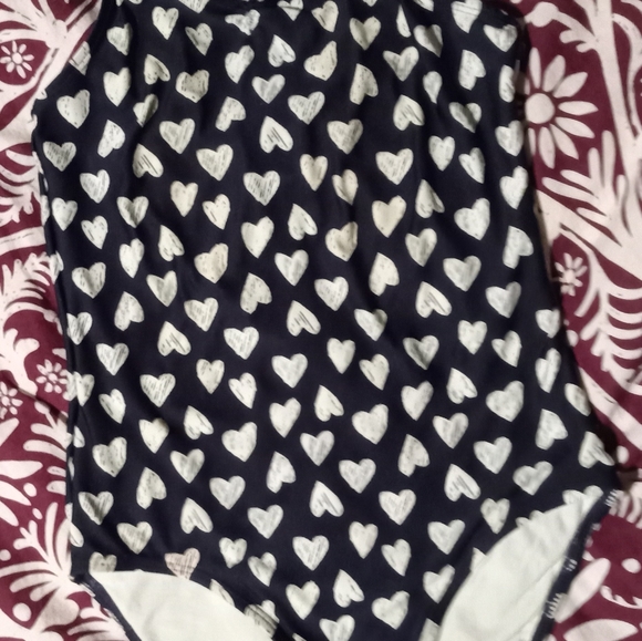 Girl's Bathing Suit, Size 6/7 - Picture 2 of 2